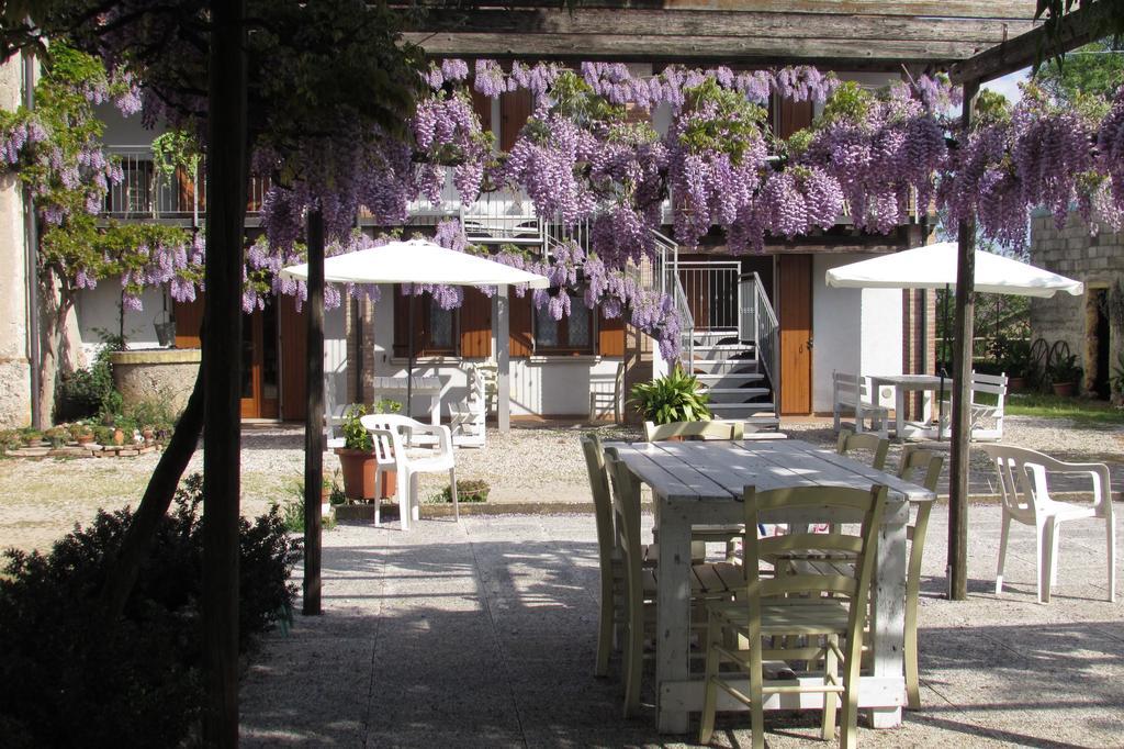 Corte Canale Virgilio Hotel Volta Mantovana Luaran gambar